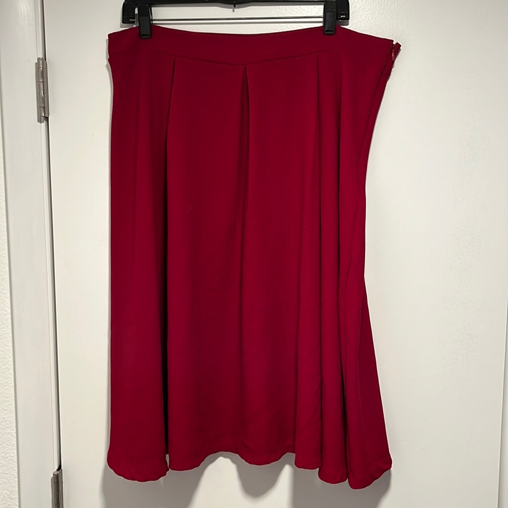 Celine by Champion Red A-line/Circle Skirt in Size 2X